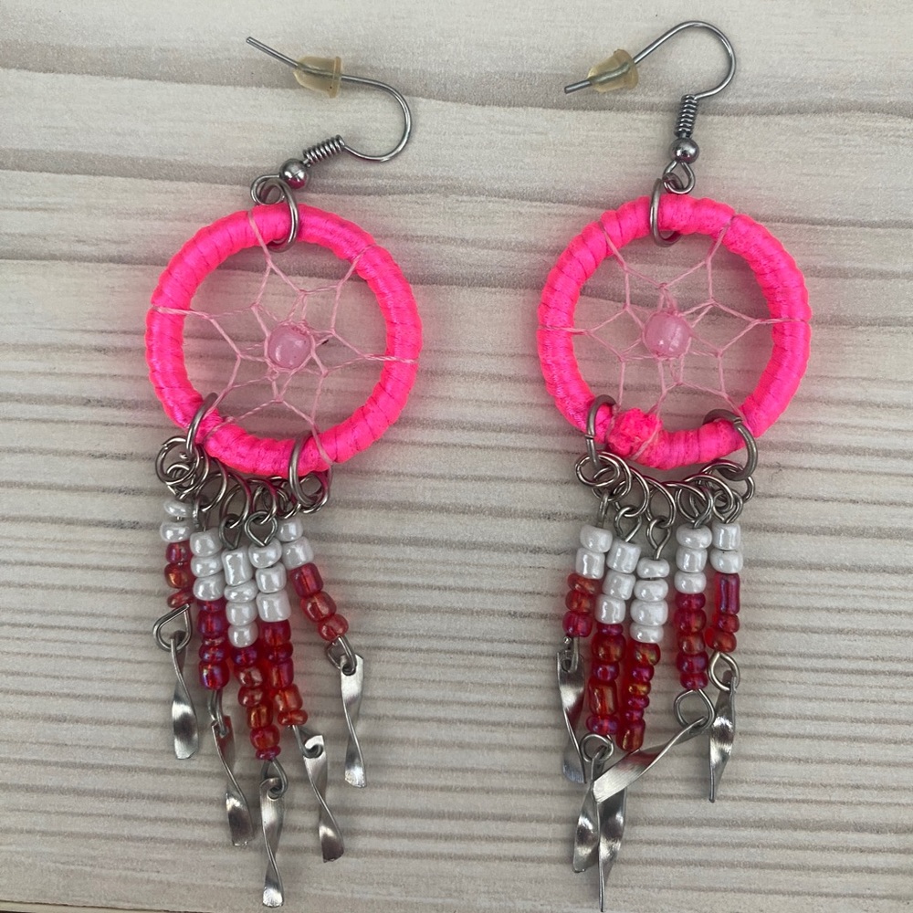 Dream catcher earrings pink red white silver